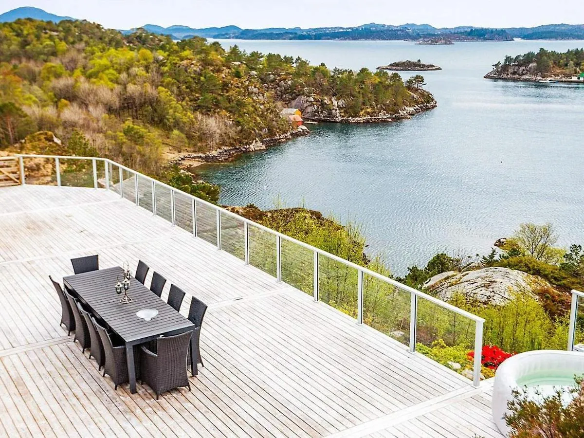 Holiday Home Fitjar