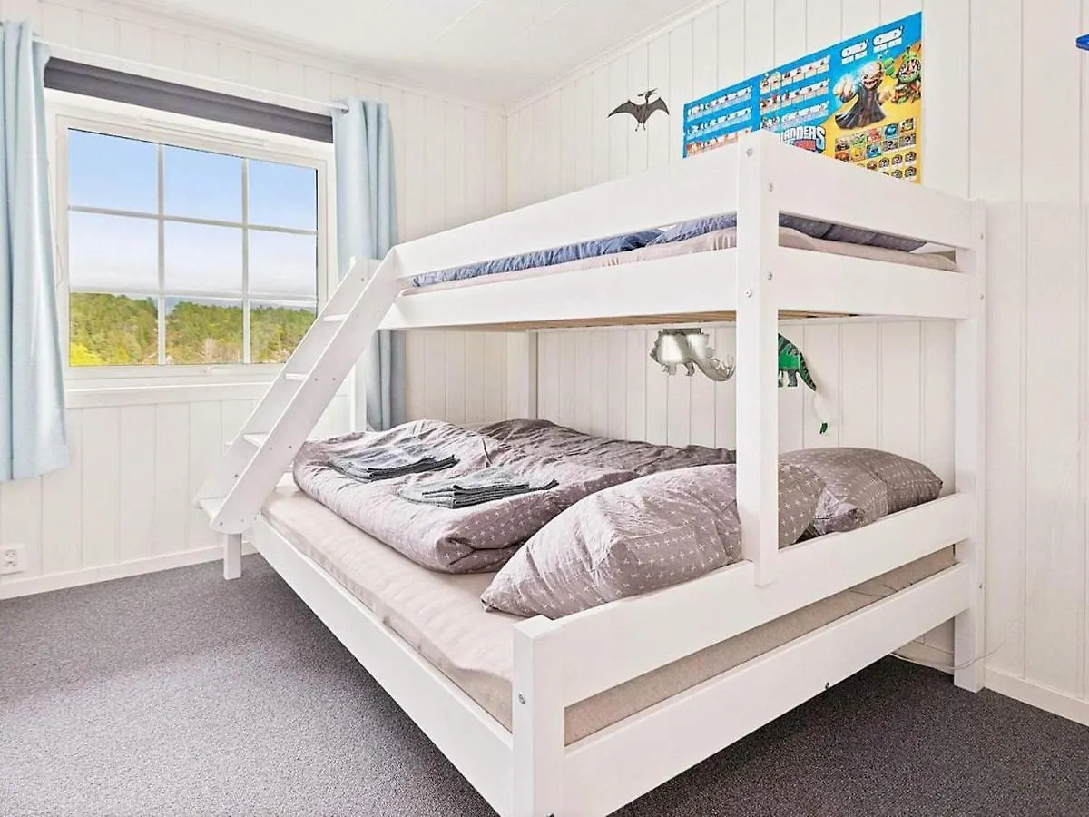 Holiday Home Fitjar