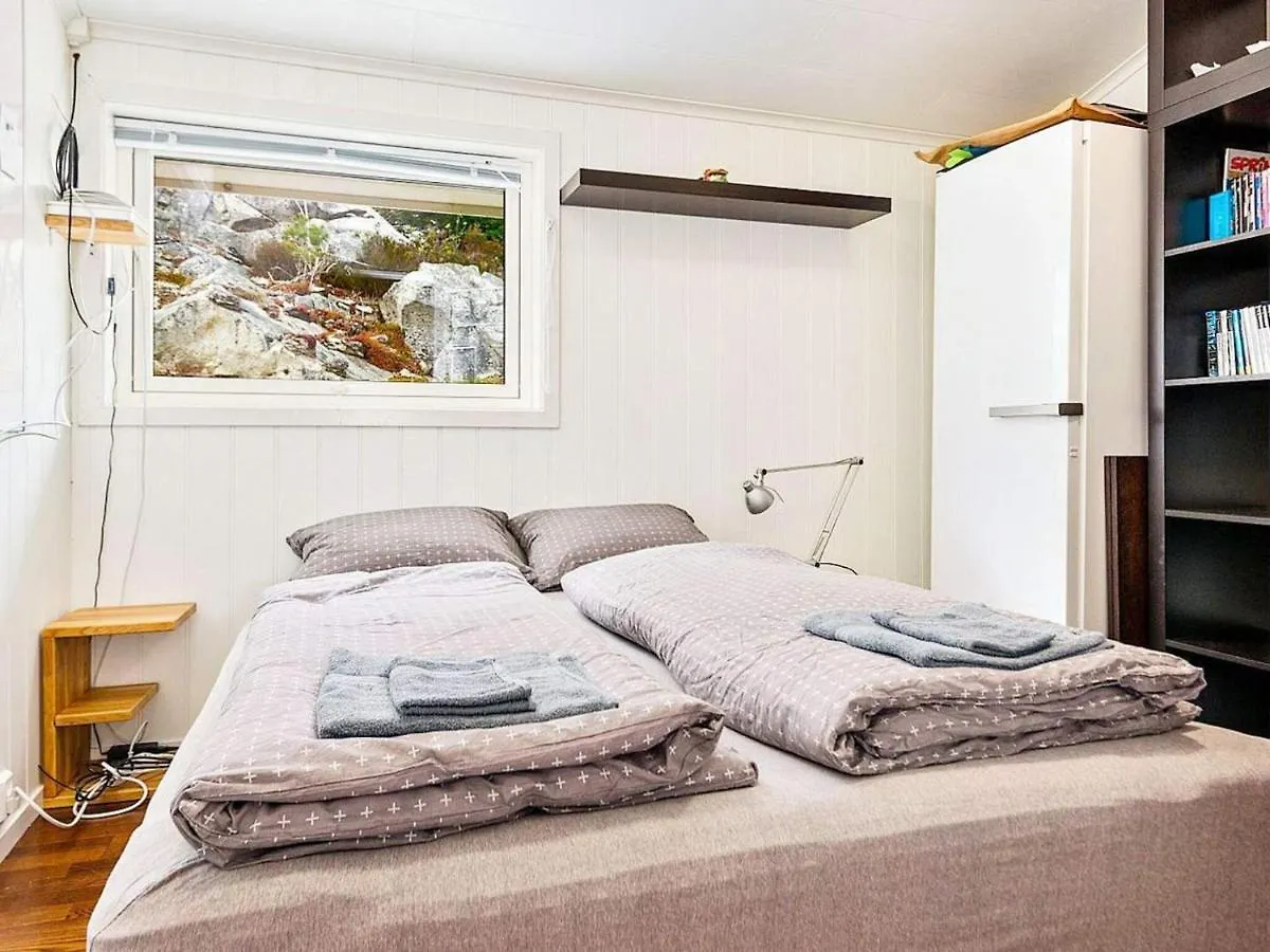 Holiday Home Fitjar