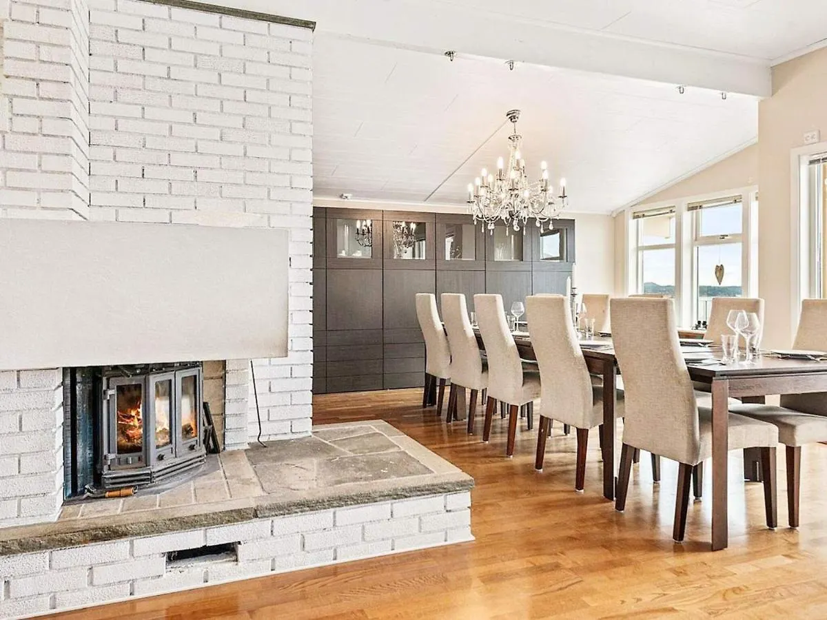 Holiday Home Fitjar